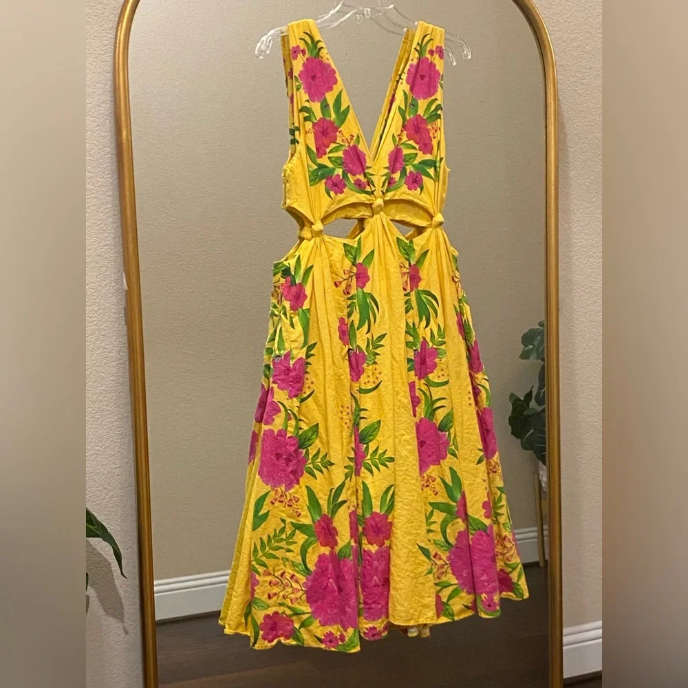 FARM Rio Romantic Garden Yellow Pink Plunge Midi Dress Size M - Picture 8 of 13